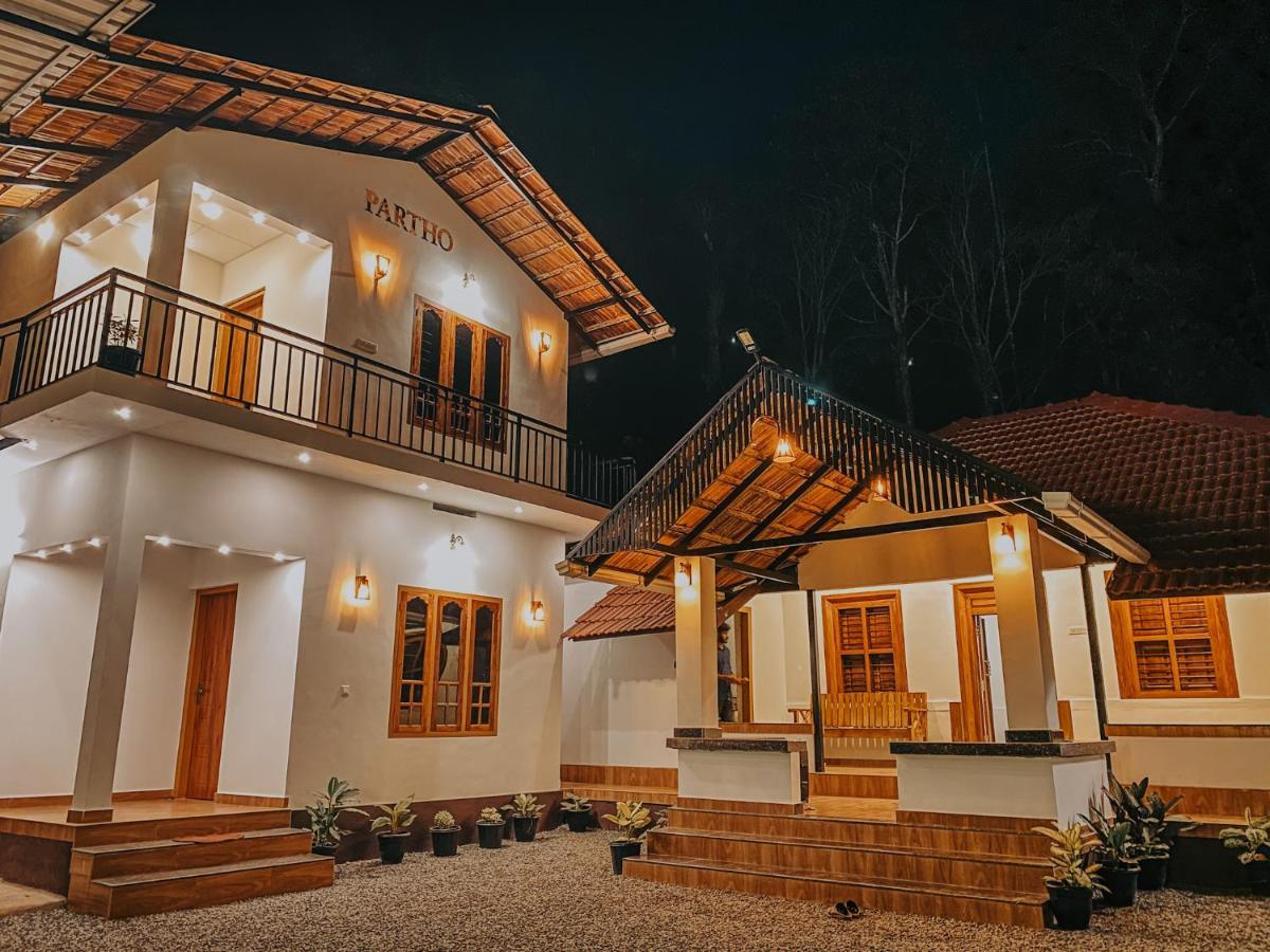Partho Home Stay Padinjarathara Bagian luar foto