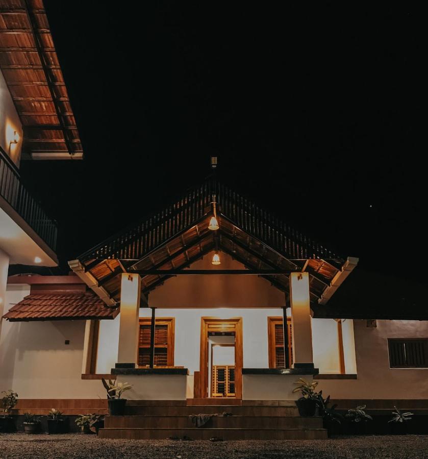Partho Home Stay Padinjarathara Bagian luar foto