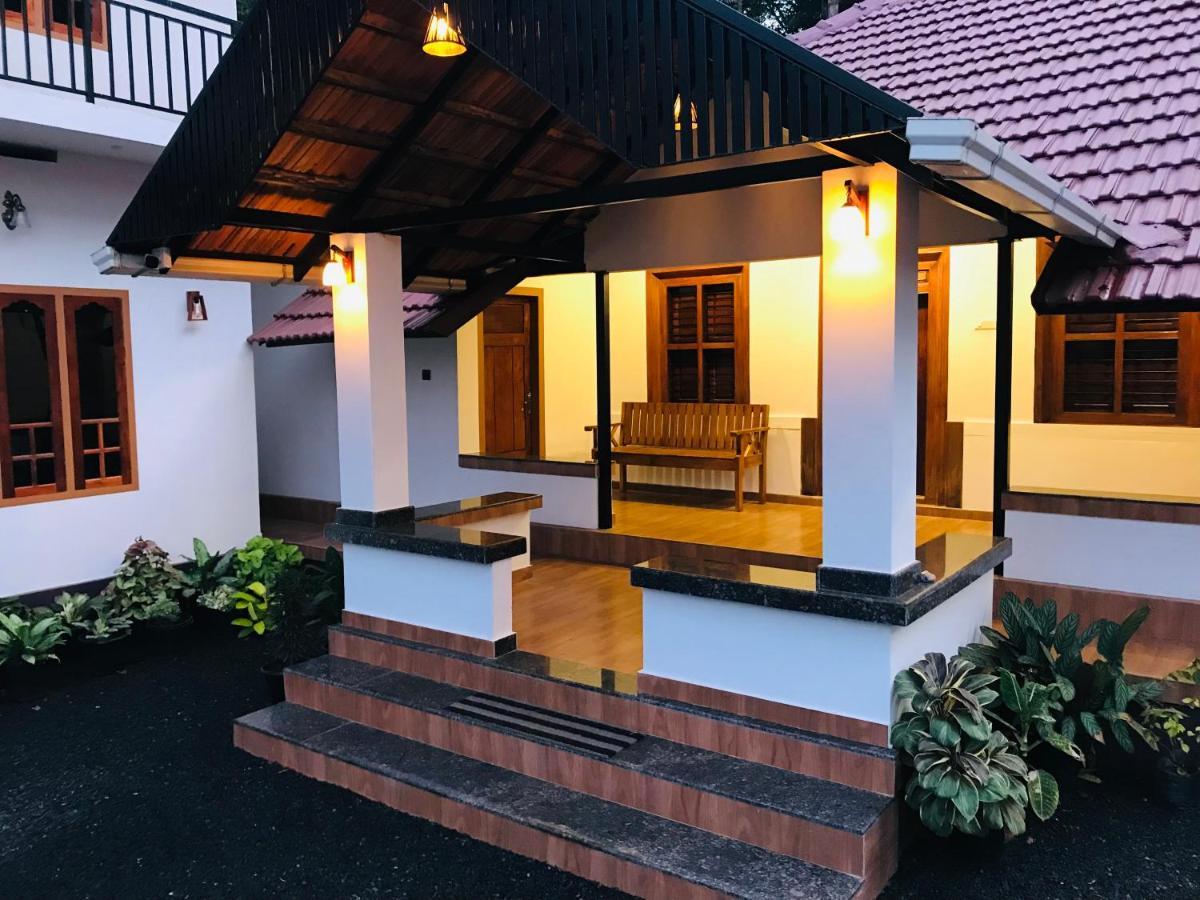 Partho Home Stay Padinjarathara Bagian luar foto